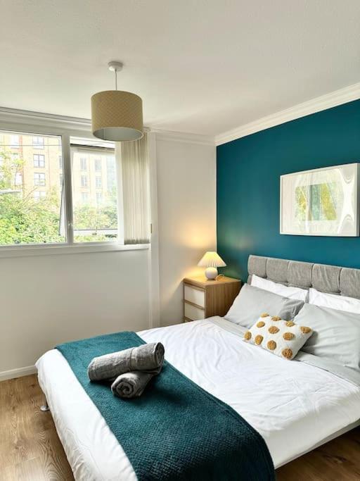 6 Guests House Old Trafford,Media City,City Centre, Free Parking Manchester Bagian luar foto